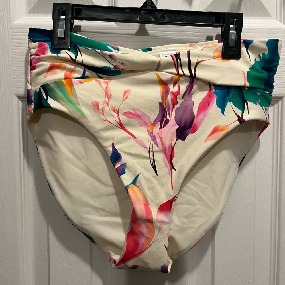 CALIA by Carrie Underwood Cream Bikini Bottom